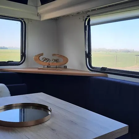 אתר קמפינג De Rozenbottel Met Prive Sanitair