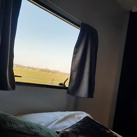 De Rozenbottel Met Prive Sanitair אתר קמפינג Hensbroek